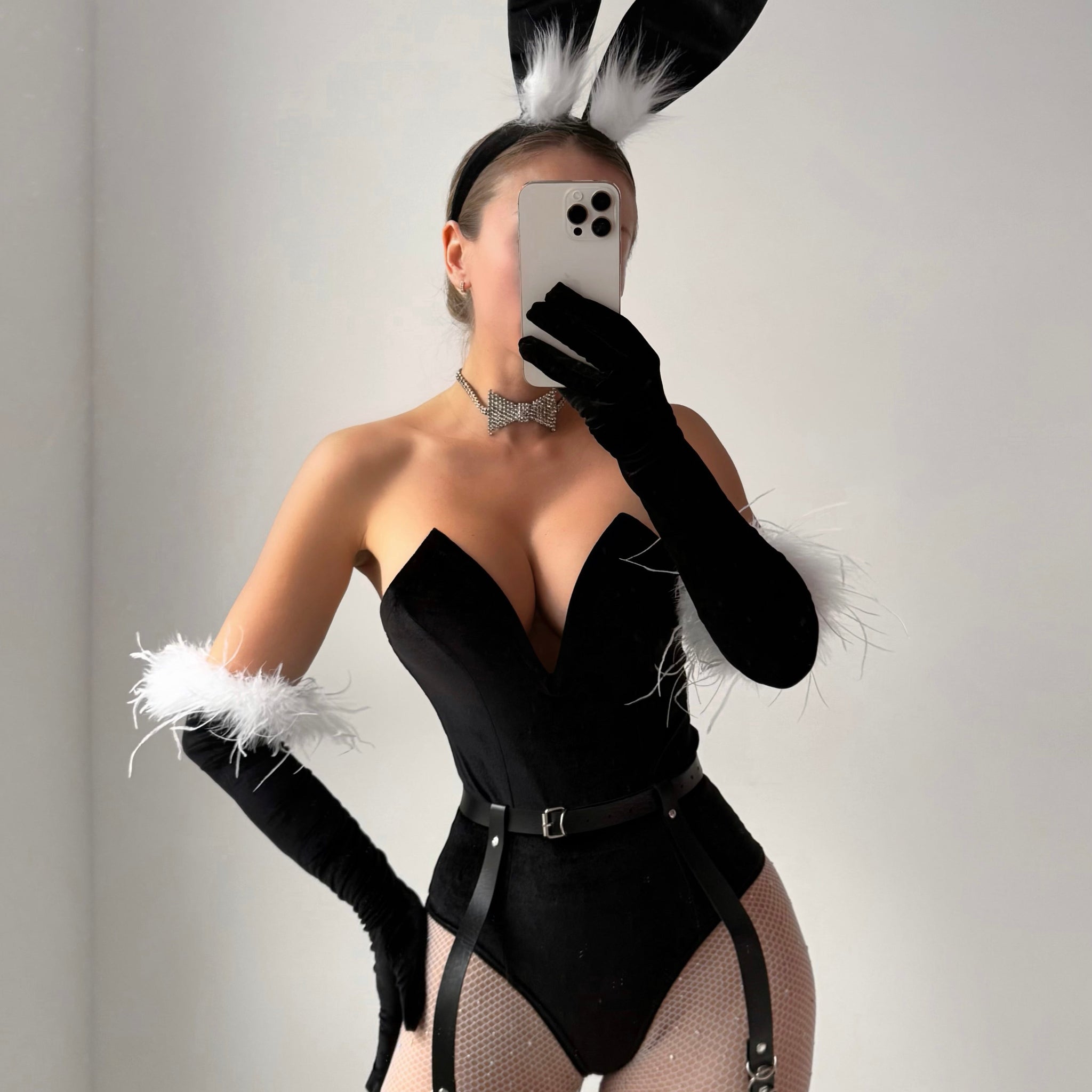 A HONEY BUNNY BLACK SEXY HALLOWEEN COSTUME