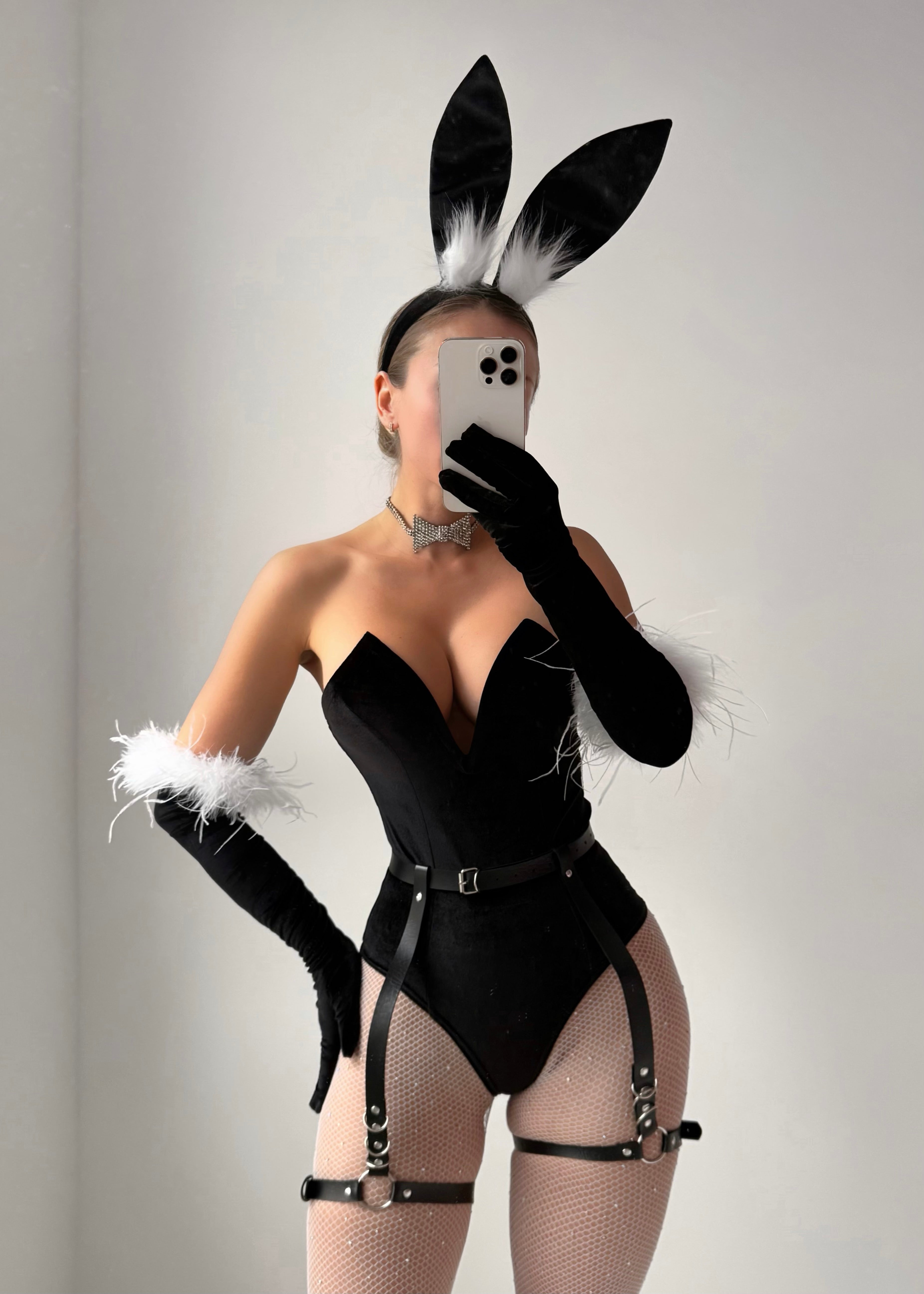 A HONEY BUNNY BLACK SEXY HALLOWEEN COSTUME