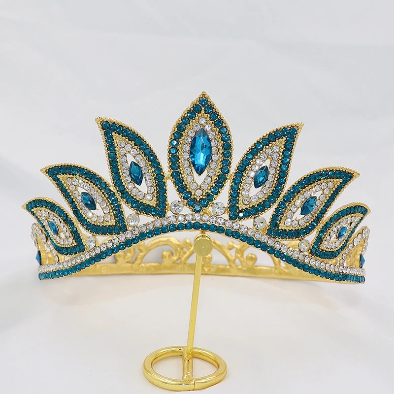 Crystal Bridal Tiara Crown – Vintage Queen Rhinestone Wedding Diadem in Gold or Silver