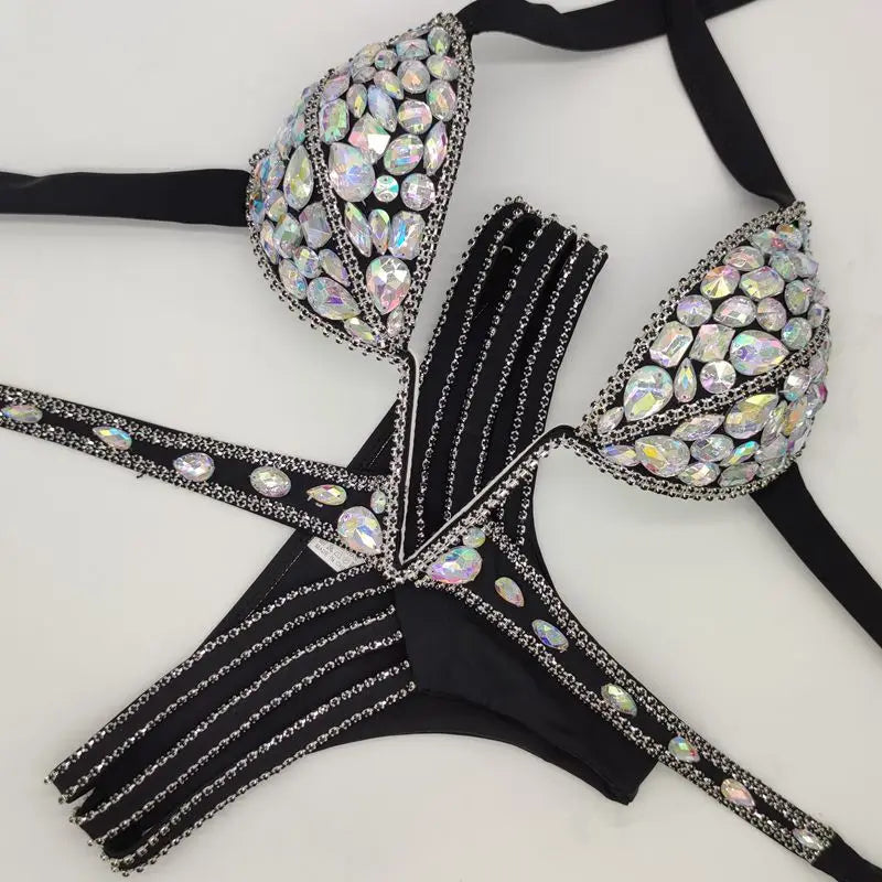 Luxury V-Neck Rhinestone Bikini Set – Shimmering Crystal Push-Up Swimsuit & Bling Bathing Suit for Beach Clubs & Festivals