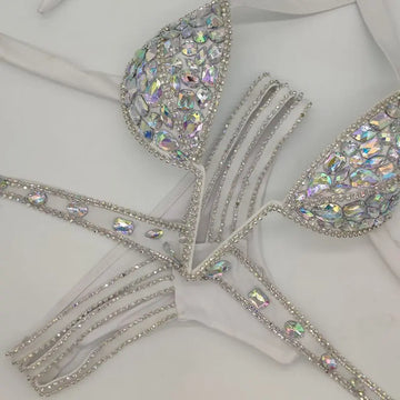 Luxury V-Neck Rhinestone Bikini Set – Shimmering Crystal Push-Up Swimsuit & Bling Bathing Suit for Beach Clubs & Festivals