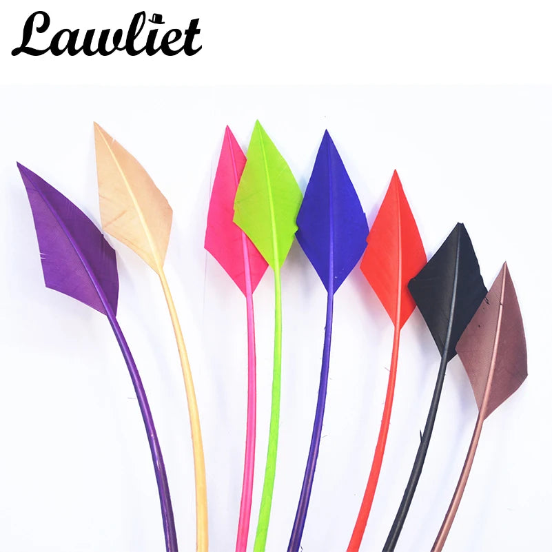 Arrowhead Turkey Feather Quill Trim — 28–33 cm