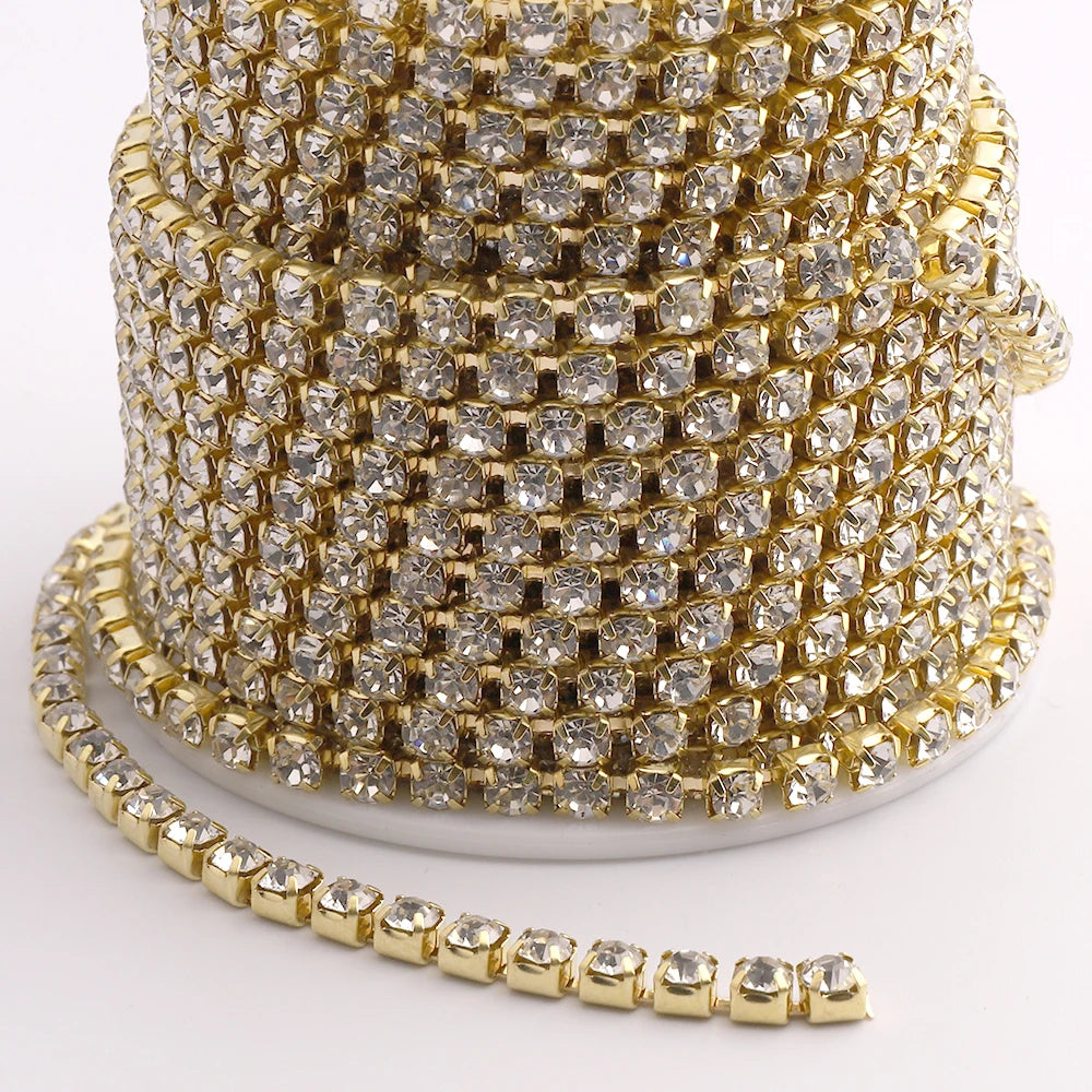 The Stardust Sparkle Claw – Deluxe Glass Crystal Strass Rhinestone Trim