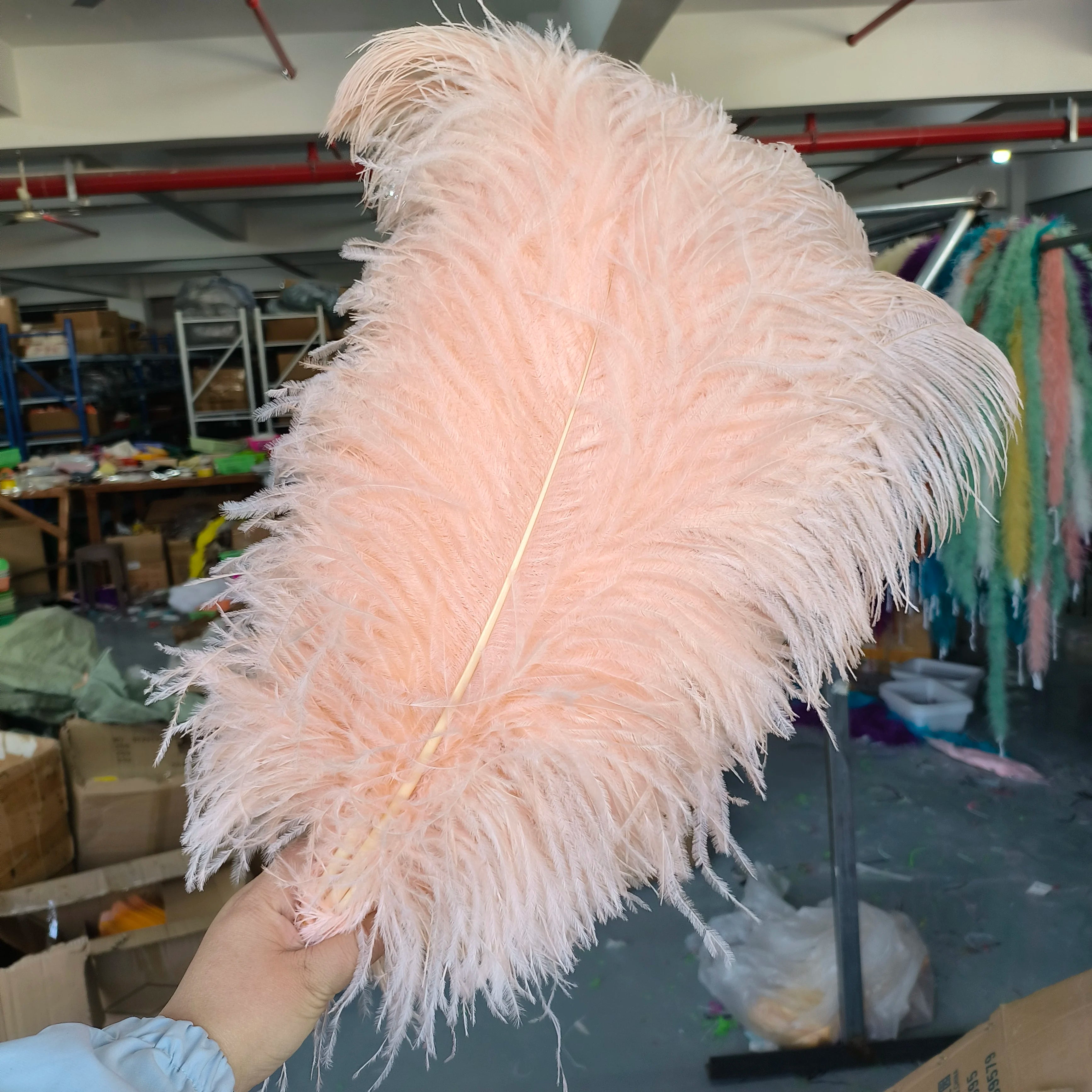 28-30IN Large Decorative Ostrich Feather Plumes