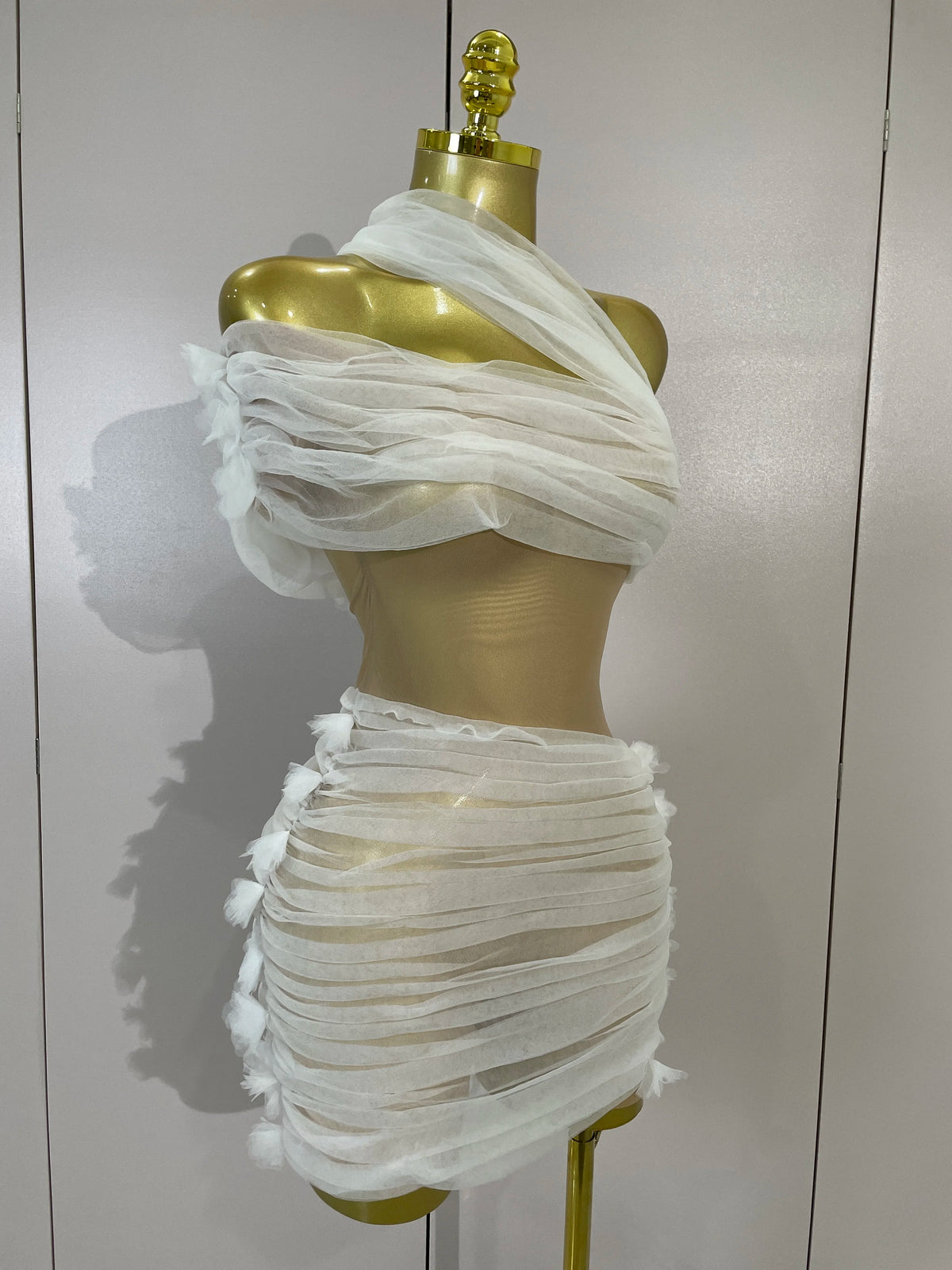 Vintage-Inspired White One-Shoulder Mesh Party Dress