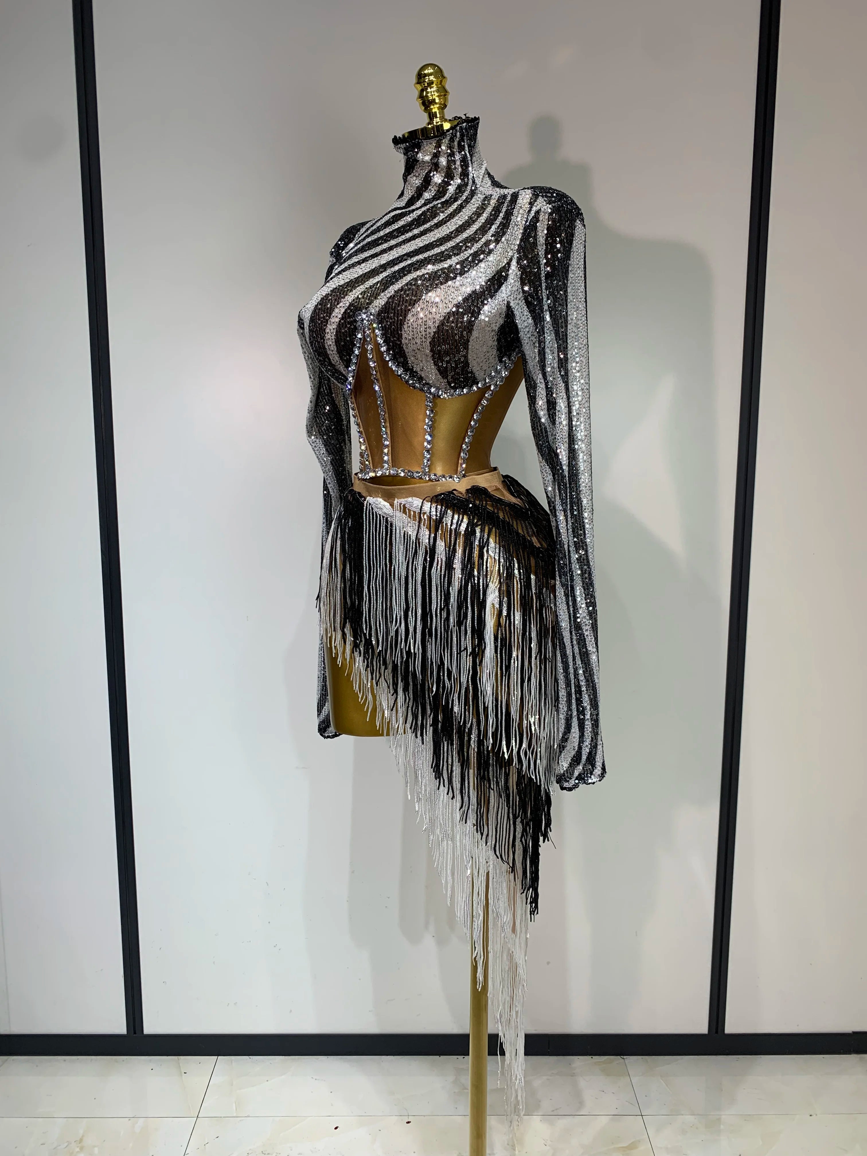 Sequined Long-Sleeve Diamond Top & Asymmetric Fringe Skirt 2-Piece Latin Dance Costume Set