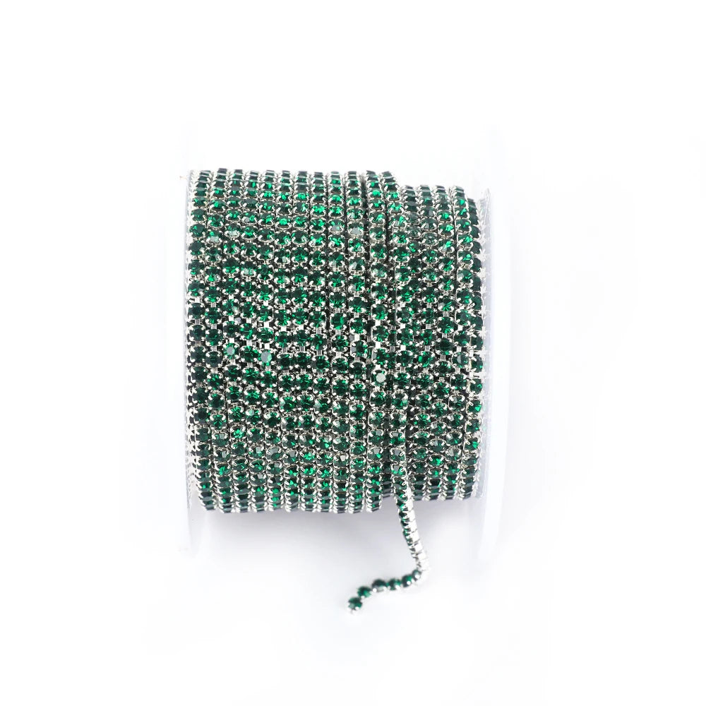 The Stardust Prism Stream – Premium Glass Crystal Close Rhinestone Cup Chain Trim