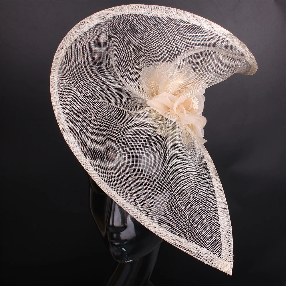 Feather Sinamay Clip Fascinator — 25 cm