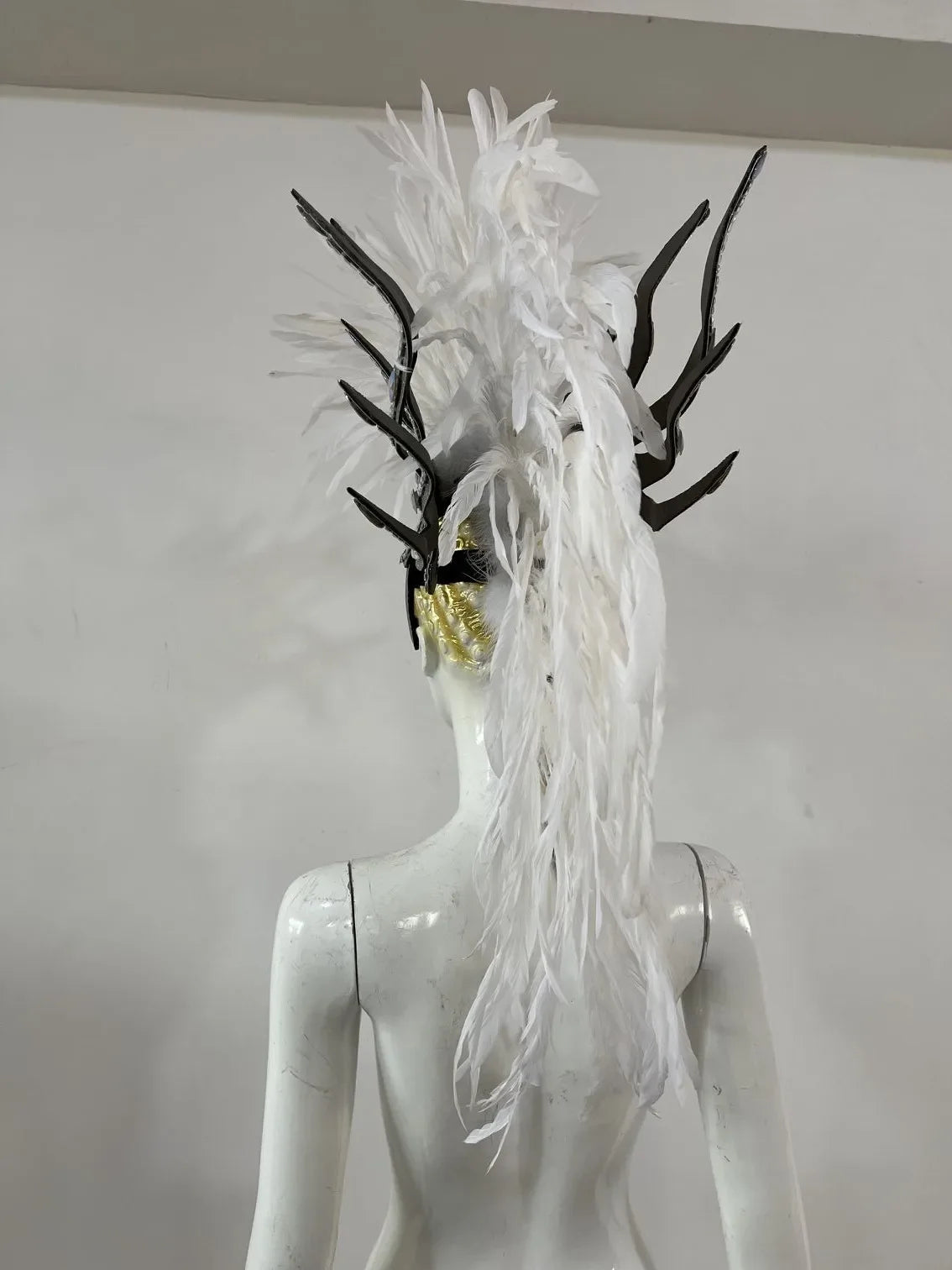 The Stardust Dynasty – Majestic Velvet & Feather Samba Masquerade Crown