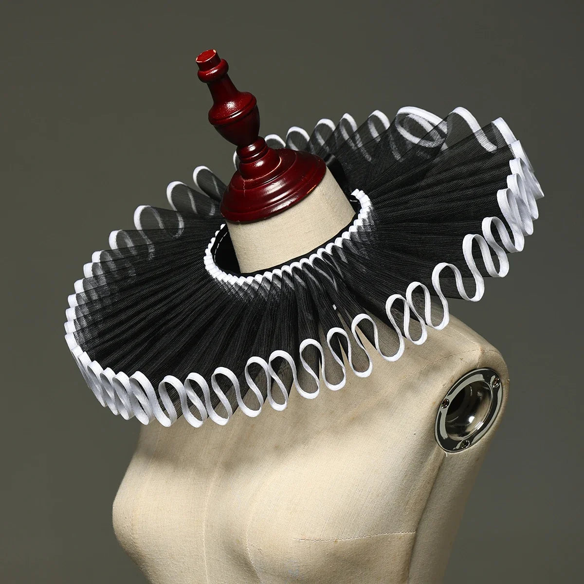 Vintage Renaissance Pleated Mesh Neck Ruff Gothic Clown Collar Choker Costume Accessory
