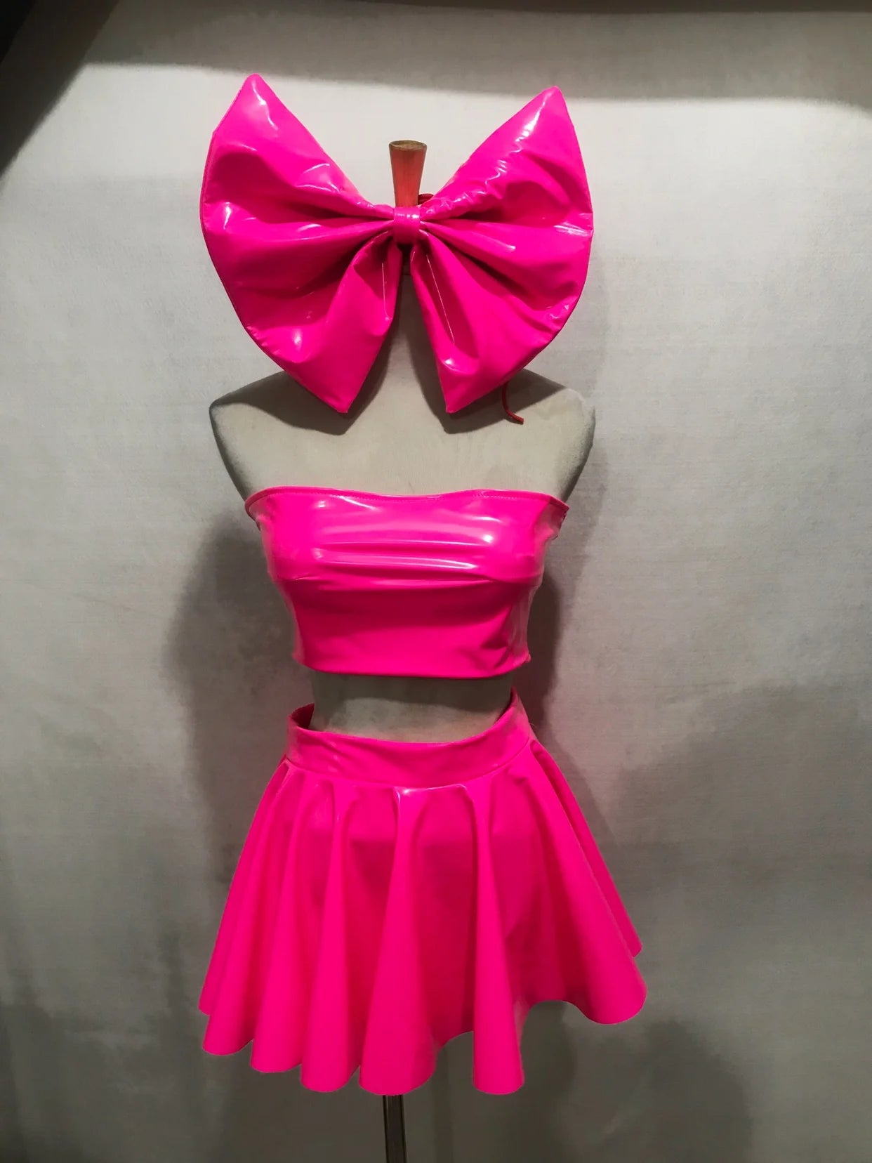 Patent Leather Bow Bralette, Pleated Mini Skirt & Headband 3-Piece Stage Dance Costume Set
