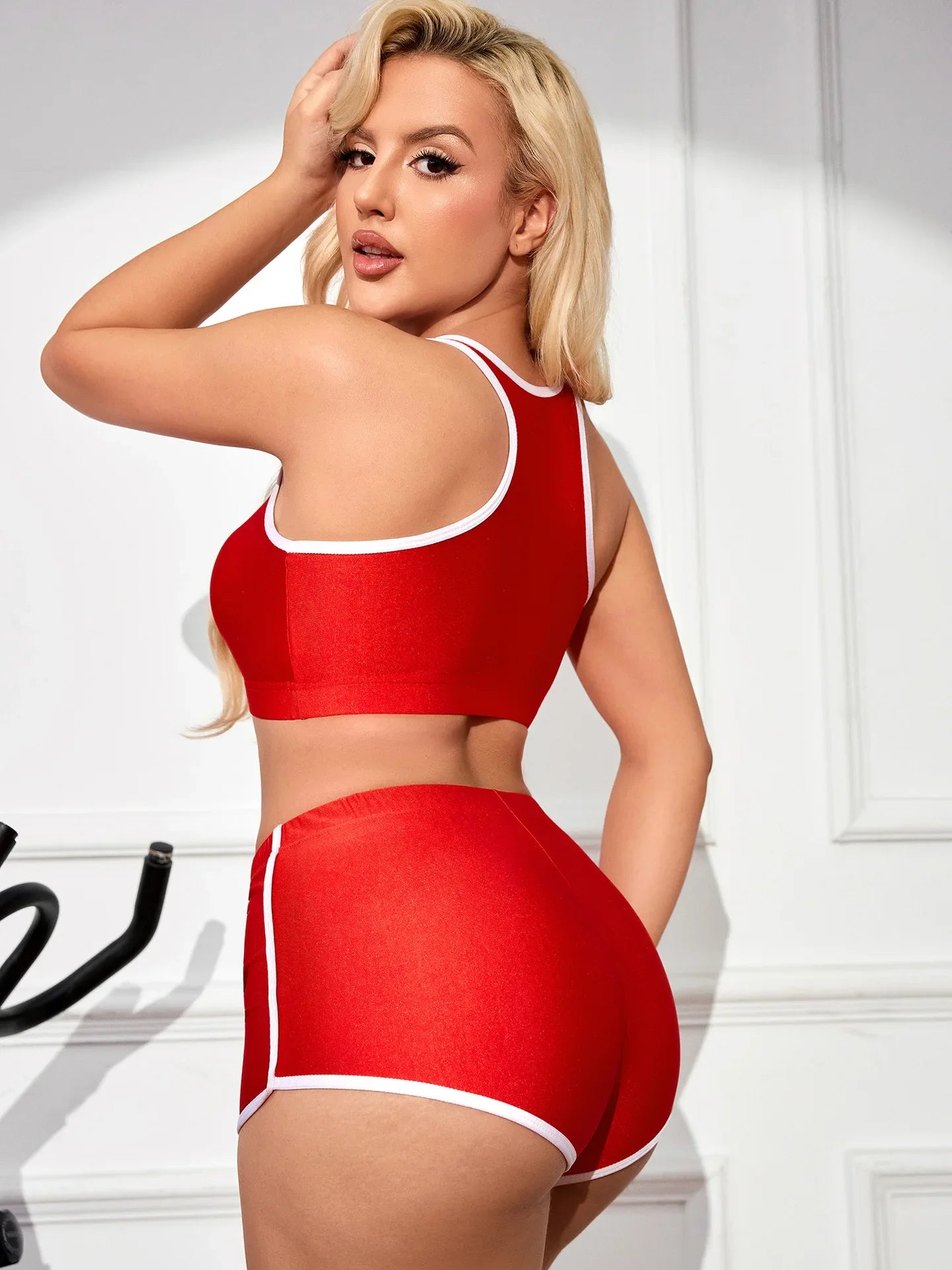 Metallic High-Stretch Crop Tank & Shaping Shorts 2-Piece Activewear Set