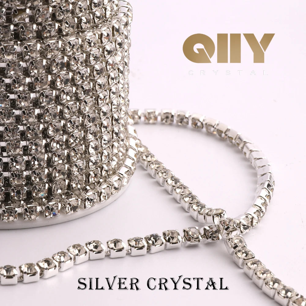 The Stardust Sparkle Claw – Deluxe Glass Crystal Strass Rhinestone Trim