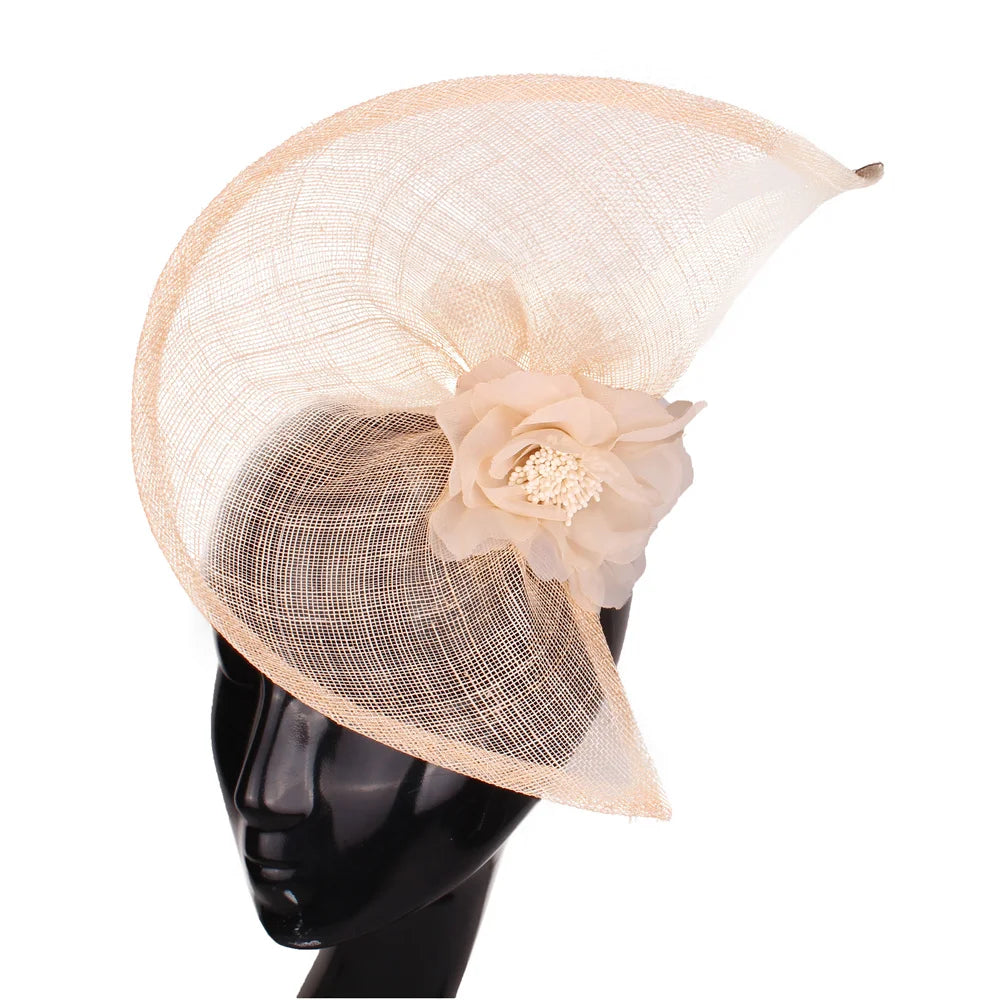 Feather Sinamay Clip Fascinator — 25 cm