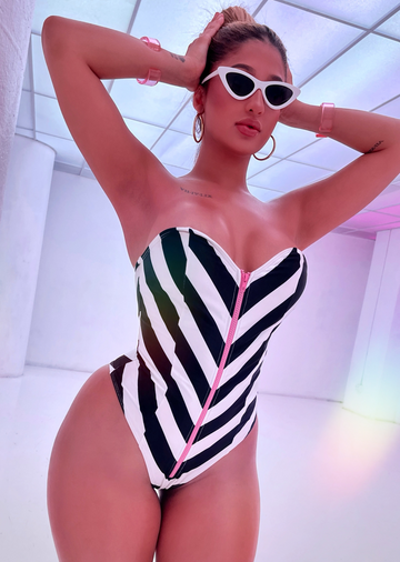 PLASTIC DOLL MOVIE CHARACTER HALLOWEEN COSTUME