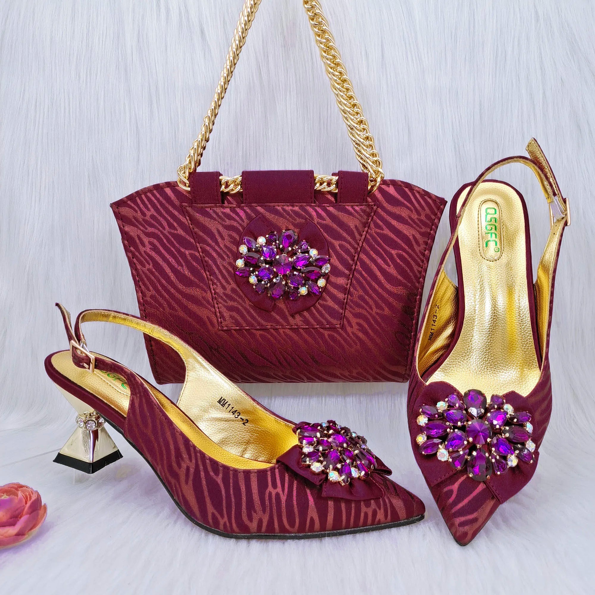 Charming Shoes And Bag Matching Set