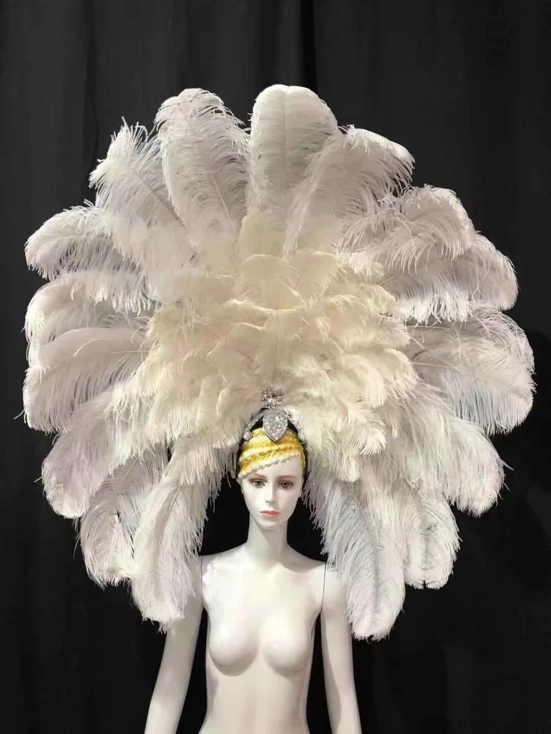 The Stardust Dionysia – Elegant Faux Fur & Rhinestone Samba Carnival Headdress