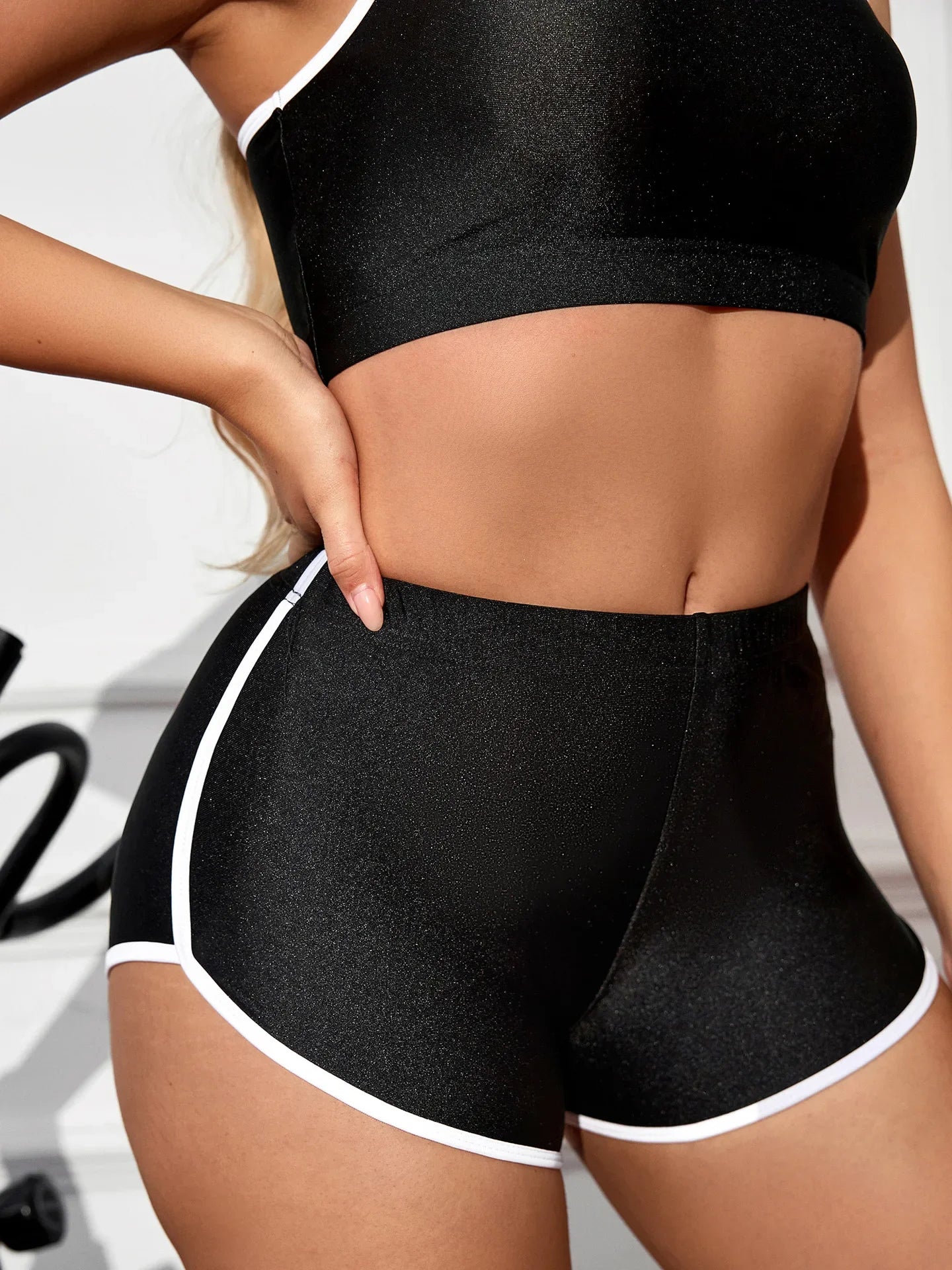 Metallic High-Stretch Crop Tank & Shaping Shorts 2-Piece Activewear Set